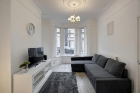 GuestReady - Anfield Serene Home